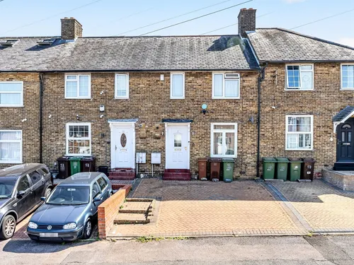 Garendon Road, Mordenphoto