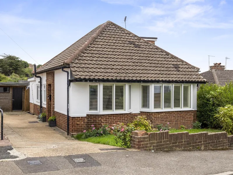 Property thumbnail 2 out of 3