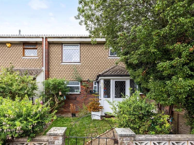 Property thumbnail 1 out of 3