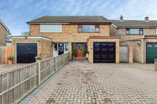 Newton Road, Rushden