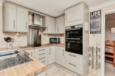 Newton Road, Rushden