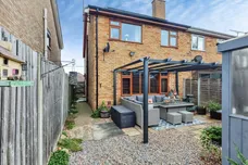 Newton Road, Rushden