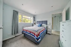 Wood Close, Windsor, SL4 photo 6