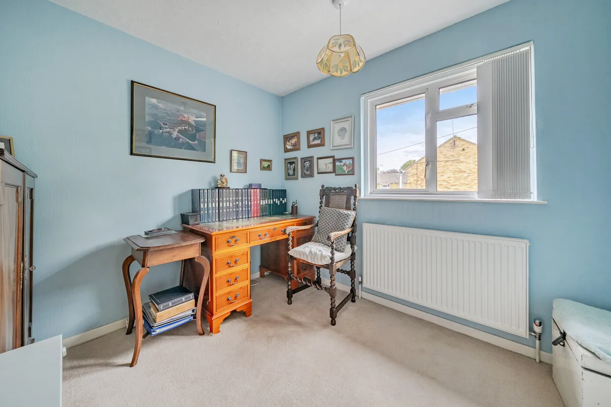 Wood Close, Windsor, SL4 photo 13