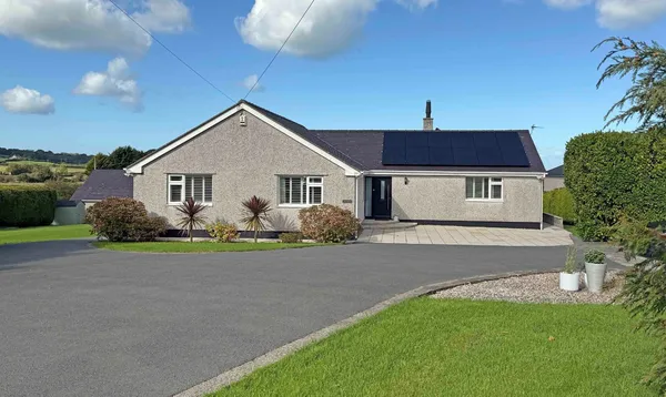 Pentraeth, Isle of Anglesey, LL75