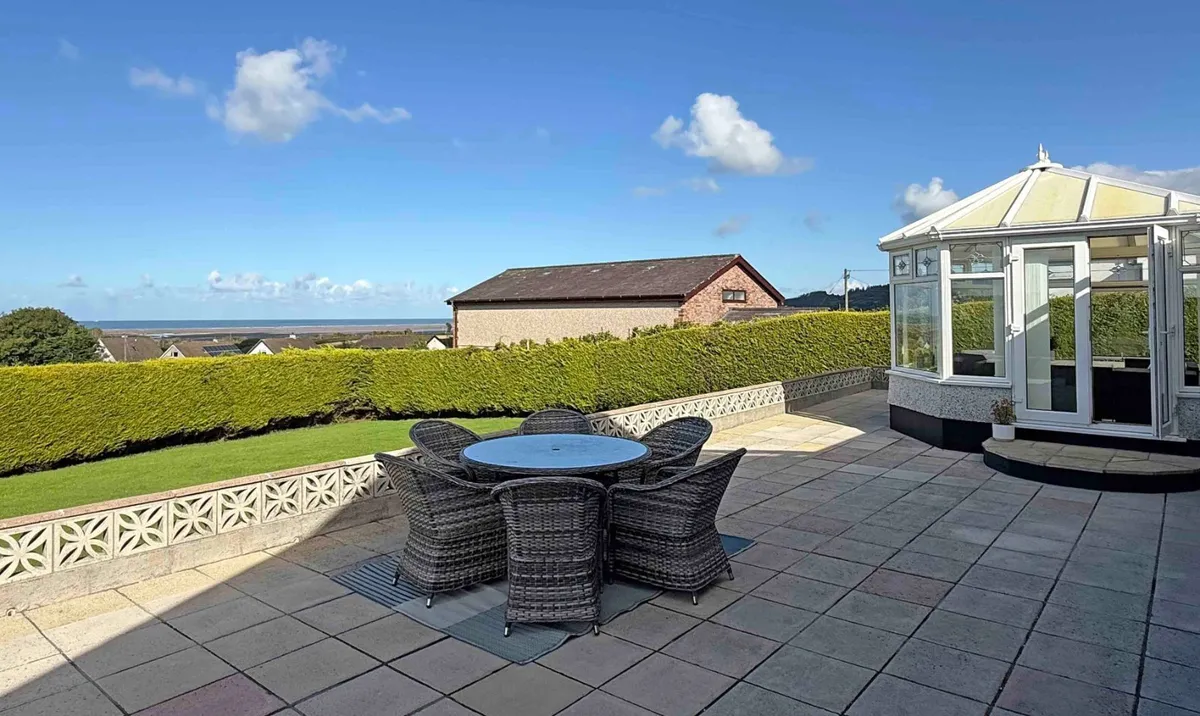 Pentraeth, Isle of Anglesey, LL75