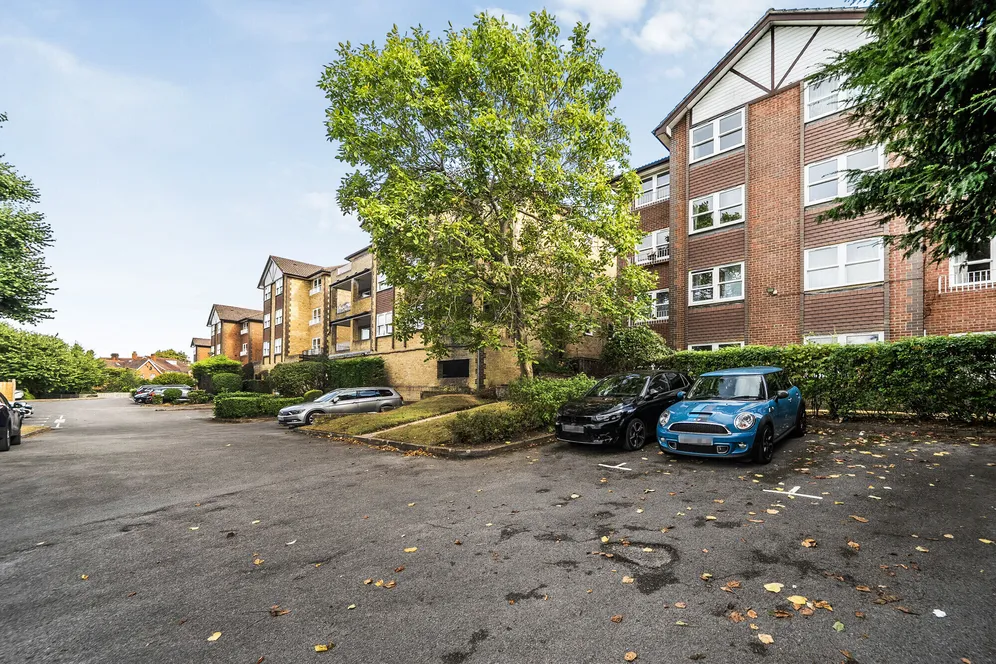 Elm Road, Redhill, RH1 photo 9