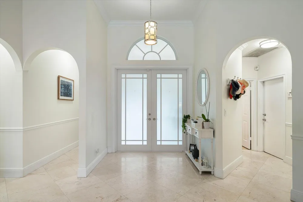 2647 Edgewater Dr, Weston, FL 33332