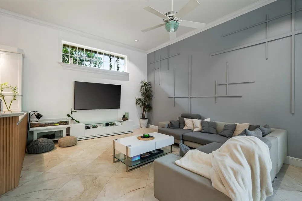 2647 Edgewater Dr, Weston, FL 33332