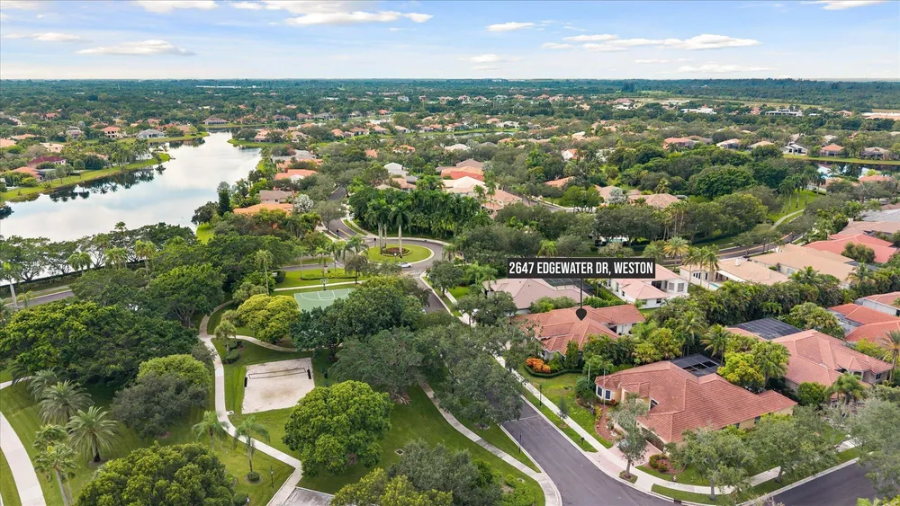 2647 Edgewater Dr, Weston, FL 33332