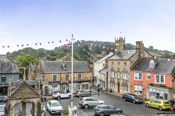 The Square, Beaminster, DT8 photo 3