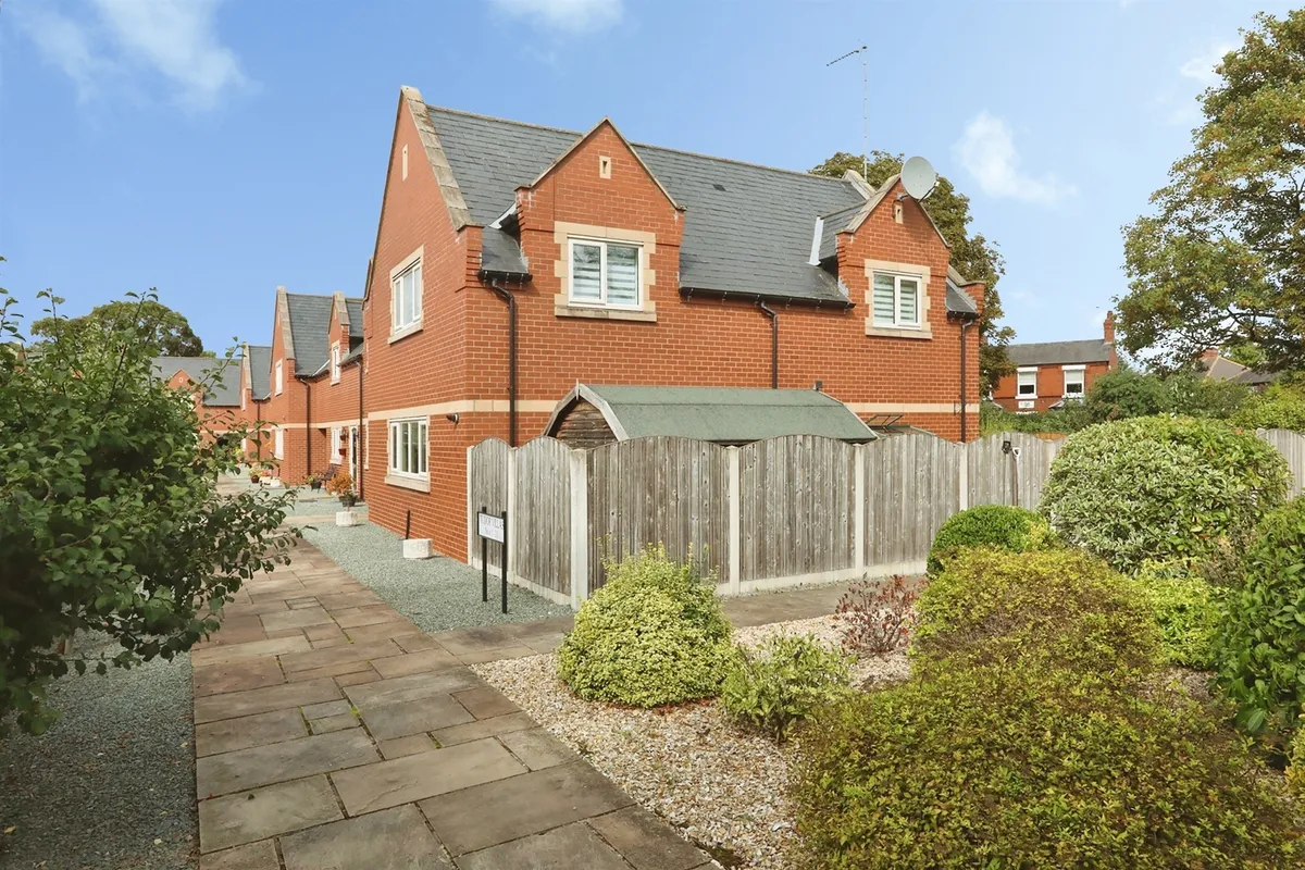 Tudor Villas, Retford