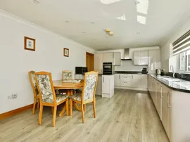 Tudor Villas, Retford thumb 3