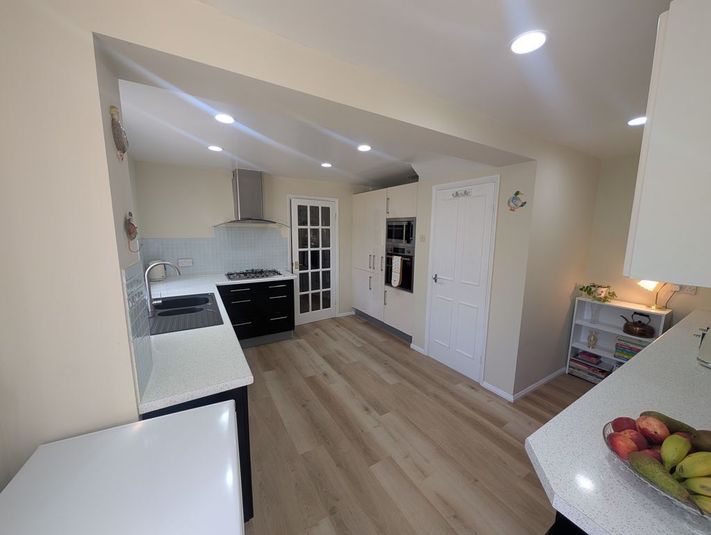 Burnham Rise, Nuneaton Image 3