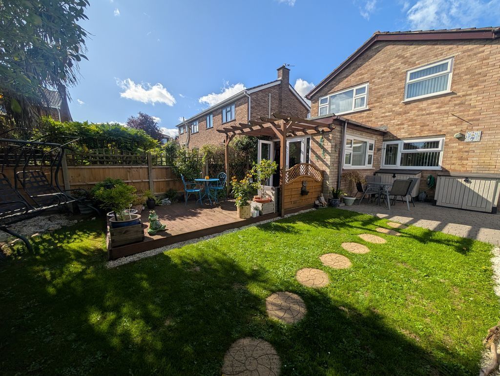 Burnham Rise, Nuneaton Image 18