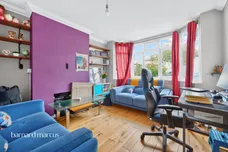 Somerset Avenue, Chessington