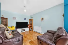 Somerset Avenue, Chessington