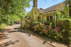 Te Whare, Little London, Heathfield