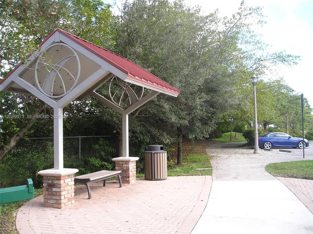 7190 E Tropical Way, Plantation, FL 33317