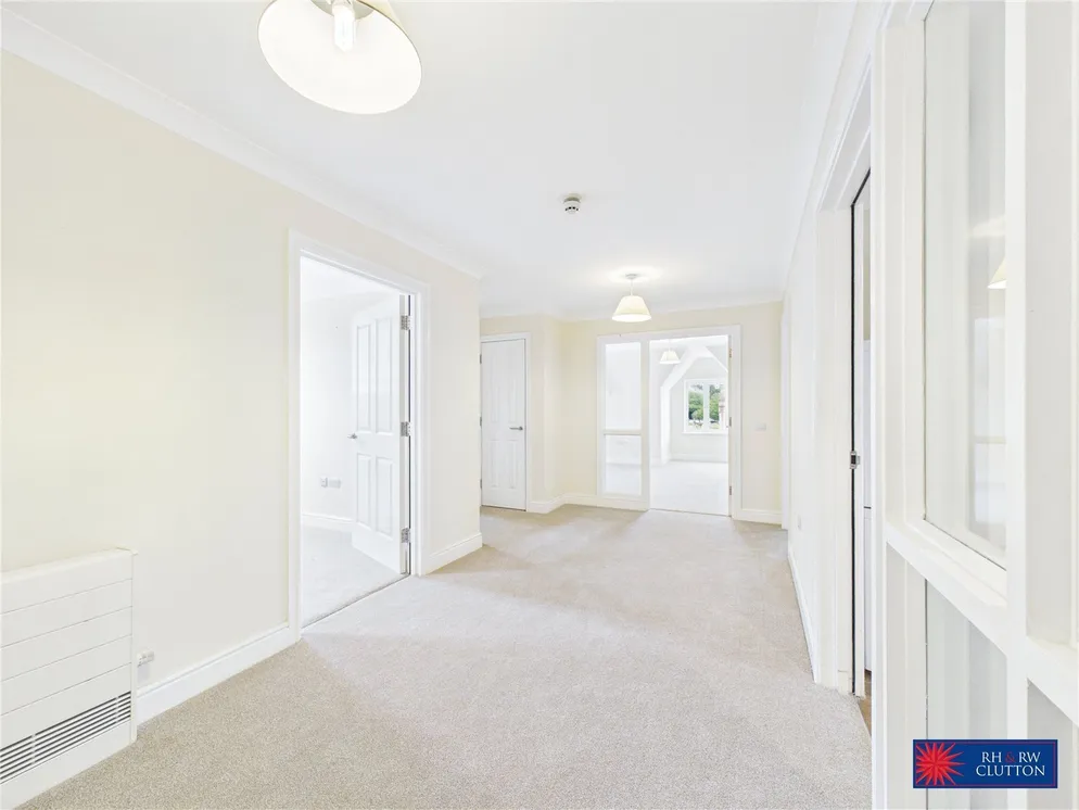Property carousel item 6