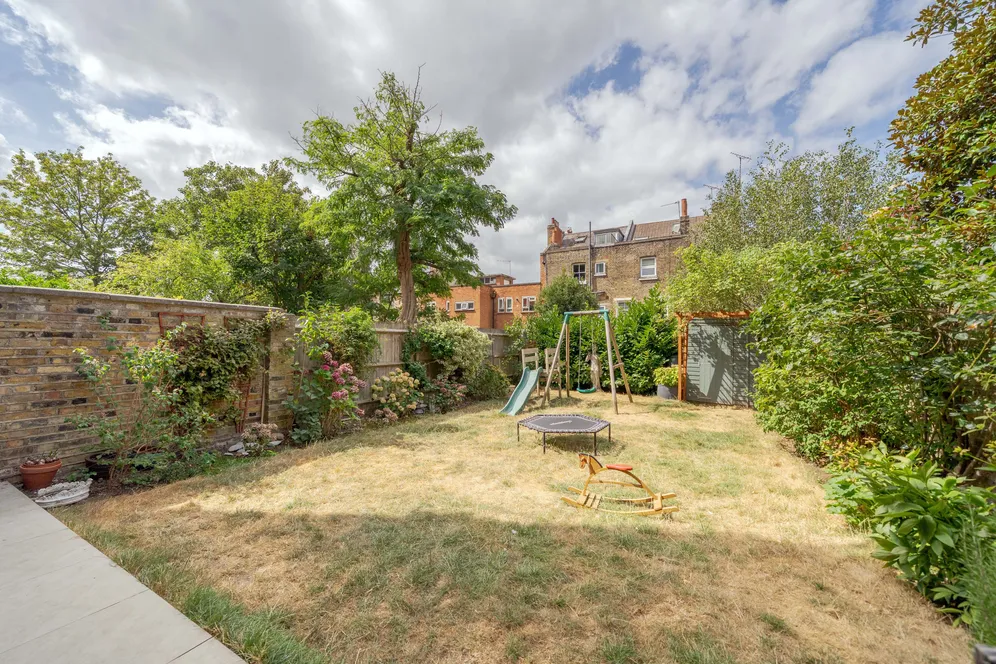 Hilltop Road, London, NW6 photo 2