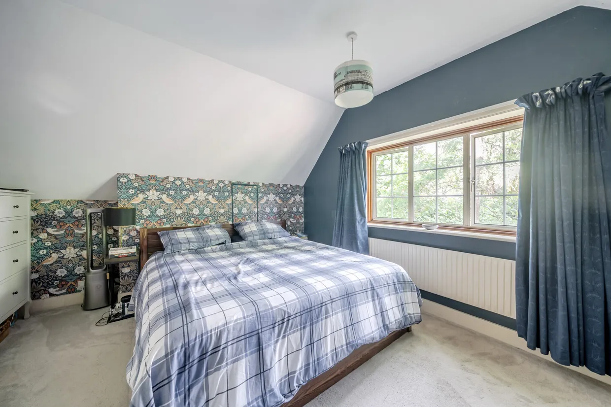 Woodlands Lane, HASLEMERE, GU27 photo 7