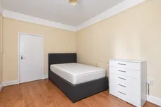 Salterford Road, LONDON
