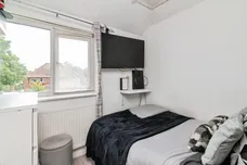 Minver Crescent, Nottingham