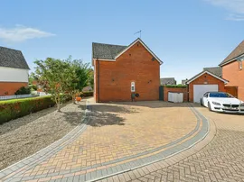 Civray Avenue, Downham Market thumb 2