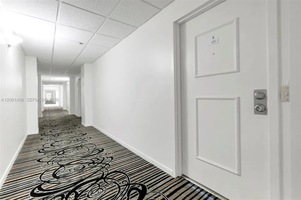 3200 Port Royale Dr N, Fort Lauderdale, FL 33308