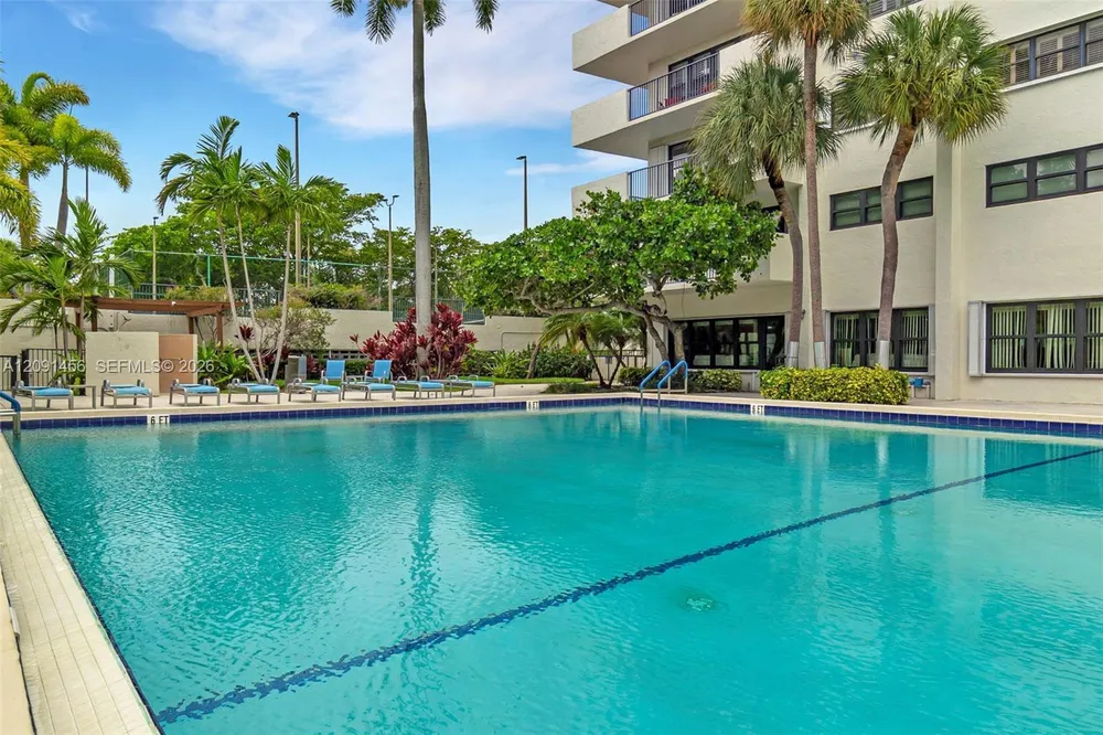 3200 Port Royale Dr N, Fort Lauderdale, FL 33308