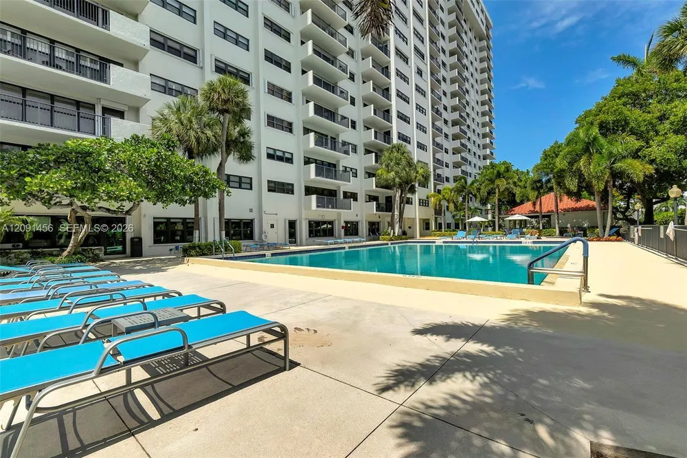 3200 Port Royale Dr N, Fort Lauderdale, FL 33308
