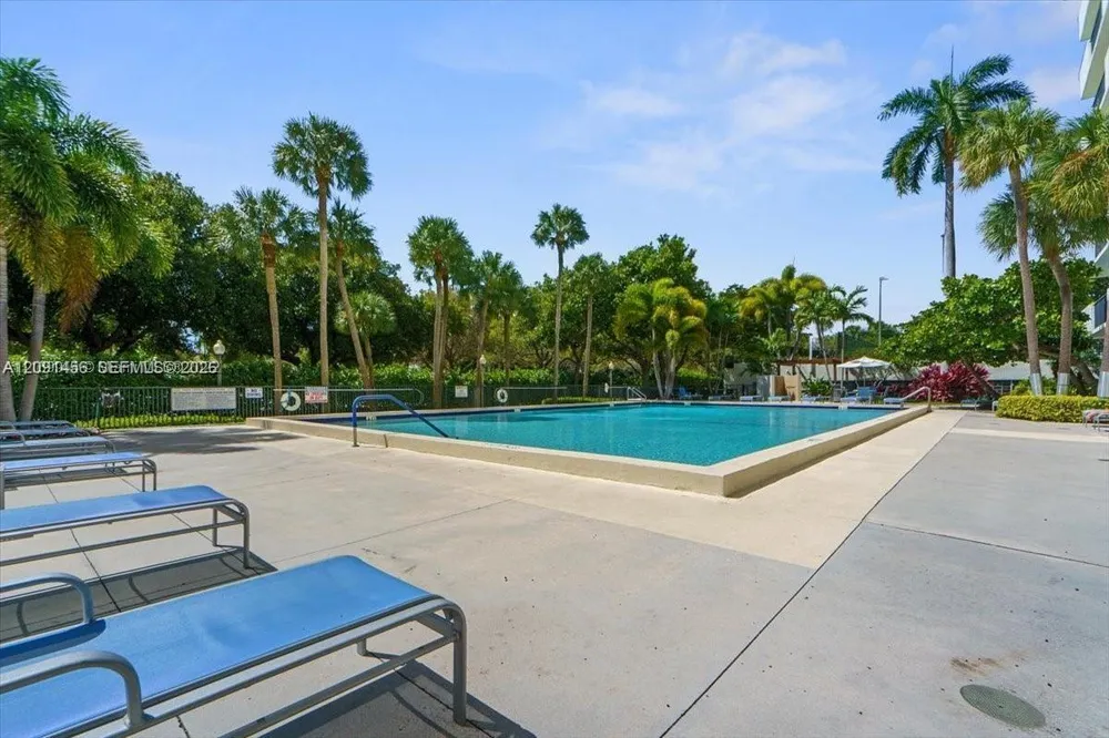 3200 Port Royale Dr N, Fort Lauderdale, FL 33308