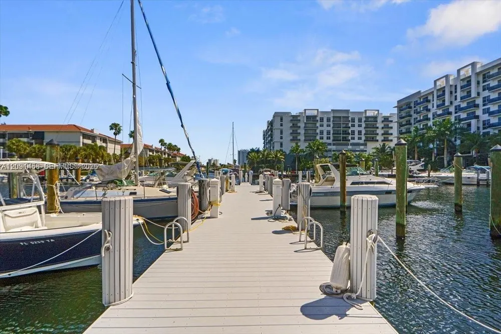3200 Port Royale Dr N, Fort Lauderdale, FL 33308