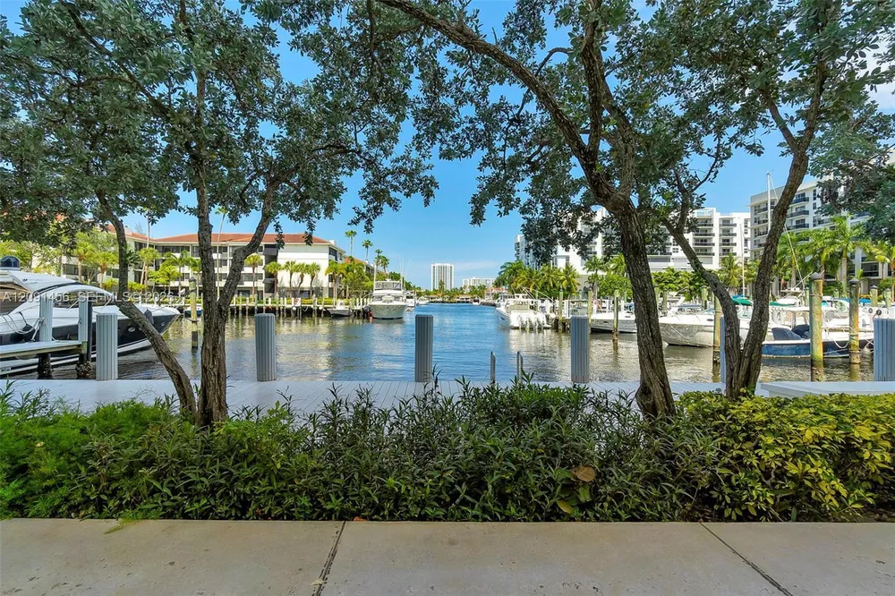 3200 Port Royale Dr N, Fort Lauderdale, FL 33308