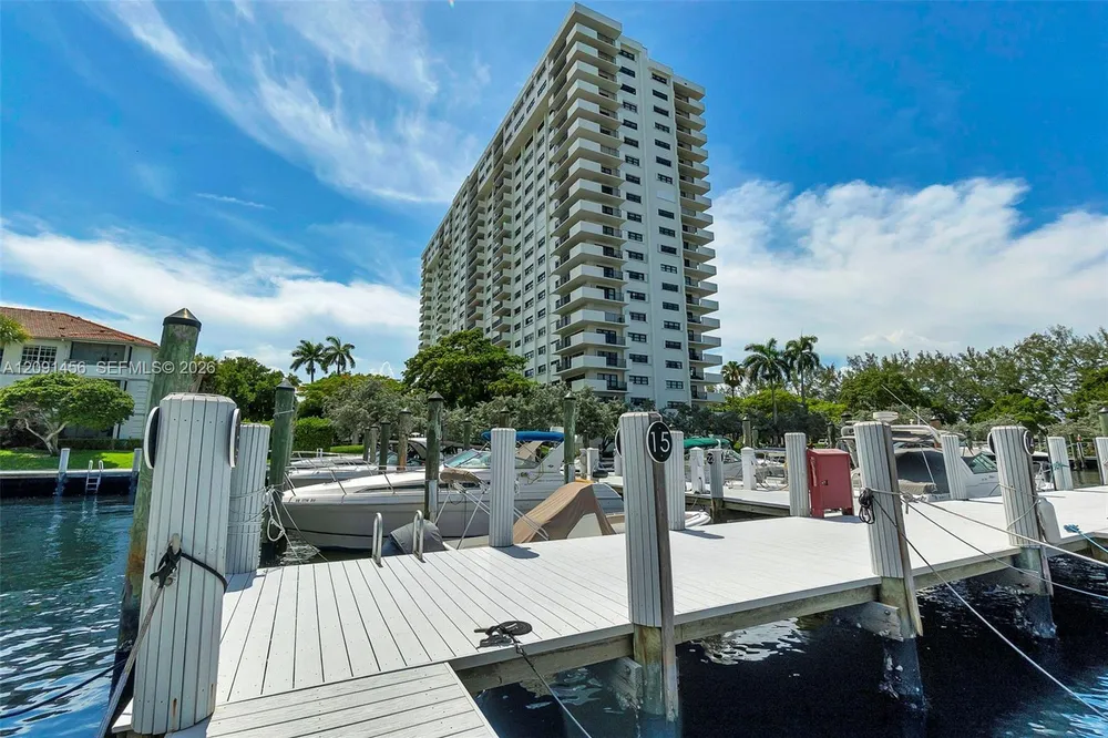 3200 Port Royale Dr N, Fort Lauderdale, FL 33308