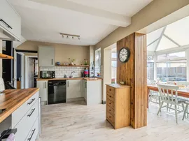 Tellcroft Close, Corsham thumb 2
