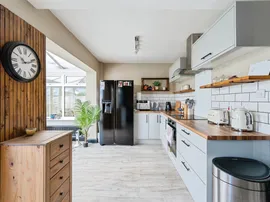 Tellcroft Close, Corsham thumb 3