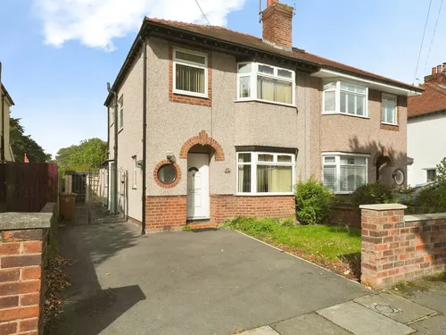 Pine Avenue, Wirralphoto