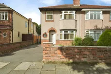 Pine Avenue, Wirral