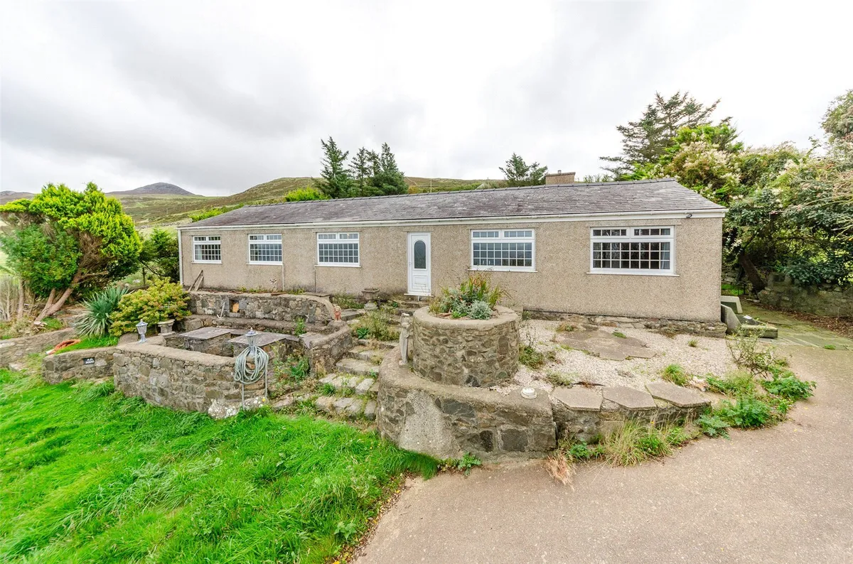 Pistyll, Pwllheli, Gwynedd, LL53