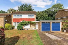 Phillips Close, Headley, GU35 photo 1