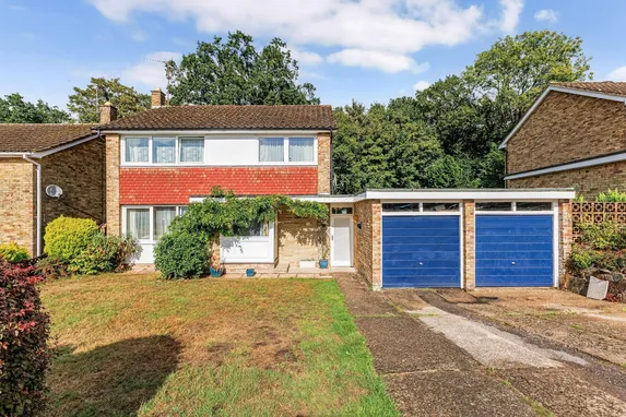 Phillips Close, Headley, GU35