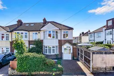 Elsrick Avenue, Morden