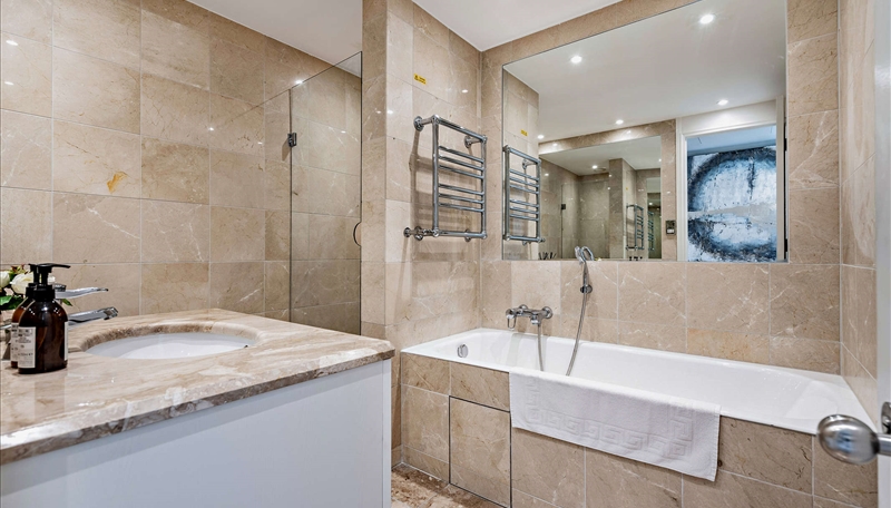 1 Bedroom Apartment To Let  Westferry  E14 Image 2