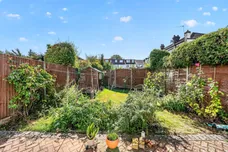 Elsrick Avenue, Morden