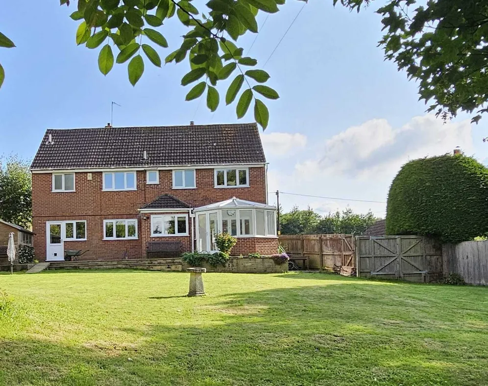 Heddington, Calne, SN11 photo 9