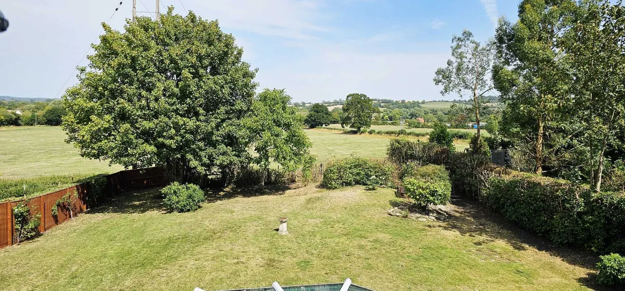 Heddington, Calne, SN11 photo 10