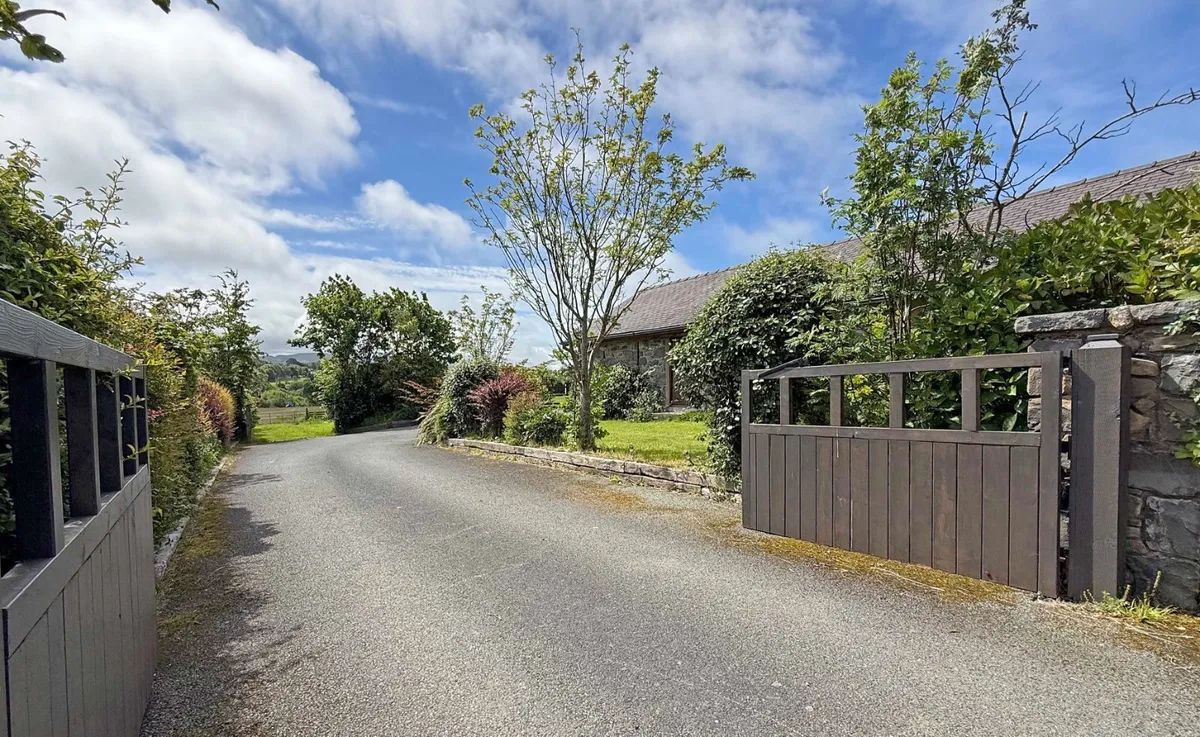 Caeathro, Caernarfon, Gwynedd, LL55