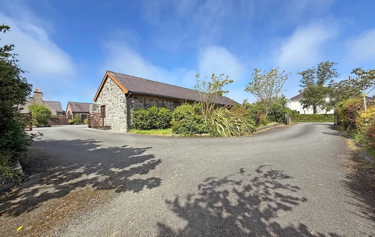 Caeathro, Caernarfon, Gwynedd, LL55